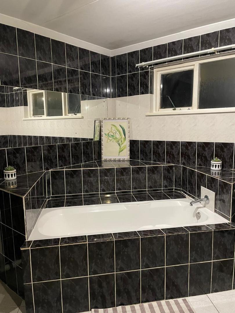 Coastwave Guest House Walvis Bay Zewnętrze zdjęcie